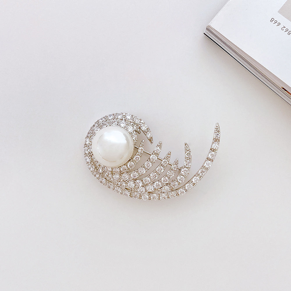 BMC60235 - Moon Pearl - Brooch