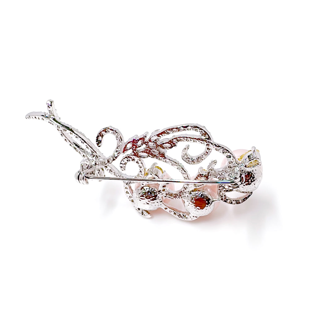 BMC80062 - Honey Peach Shell Pearl Cz - Brooch