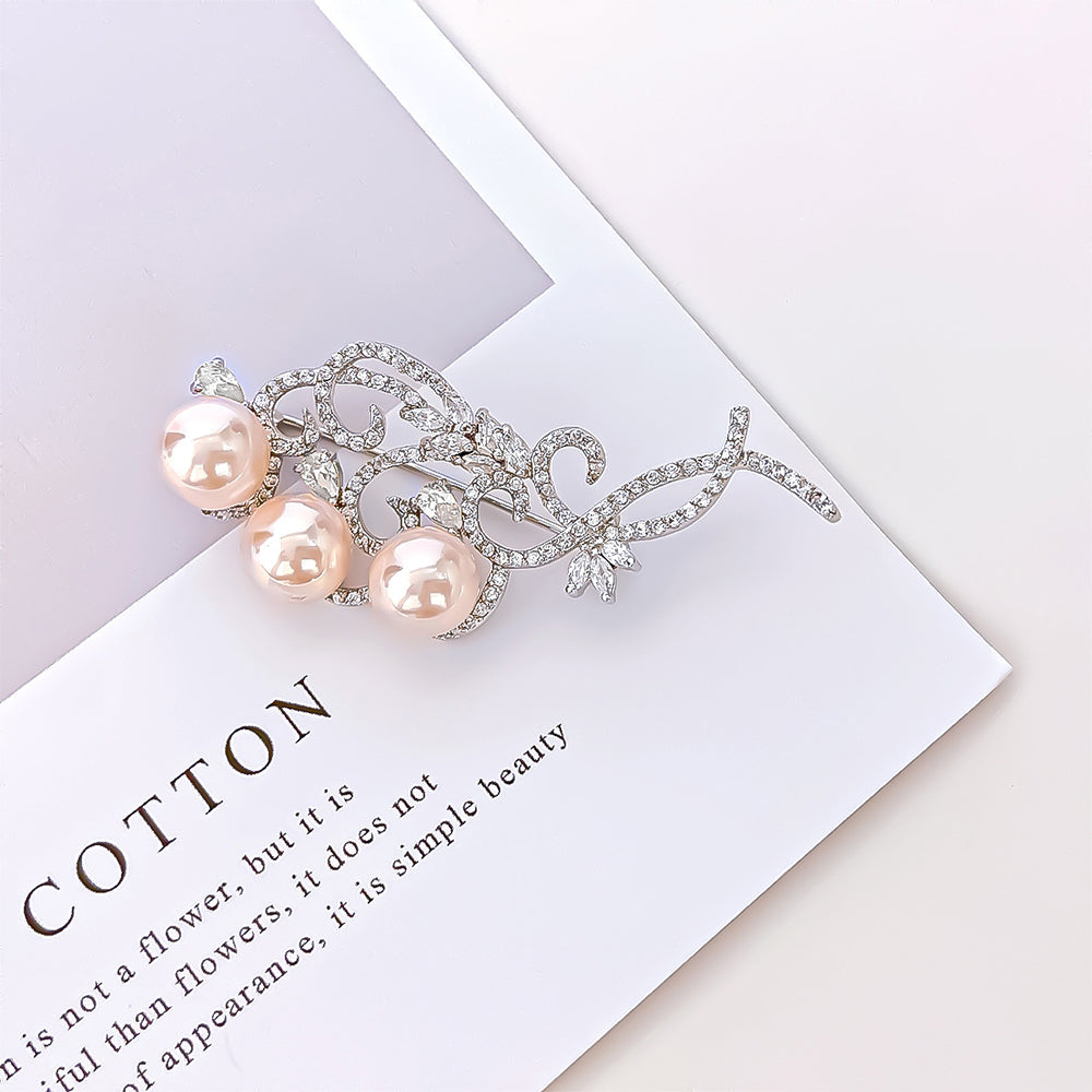 BMC80062 - Honey Peach Shell Pearl Cz - Brooch