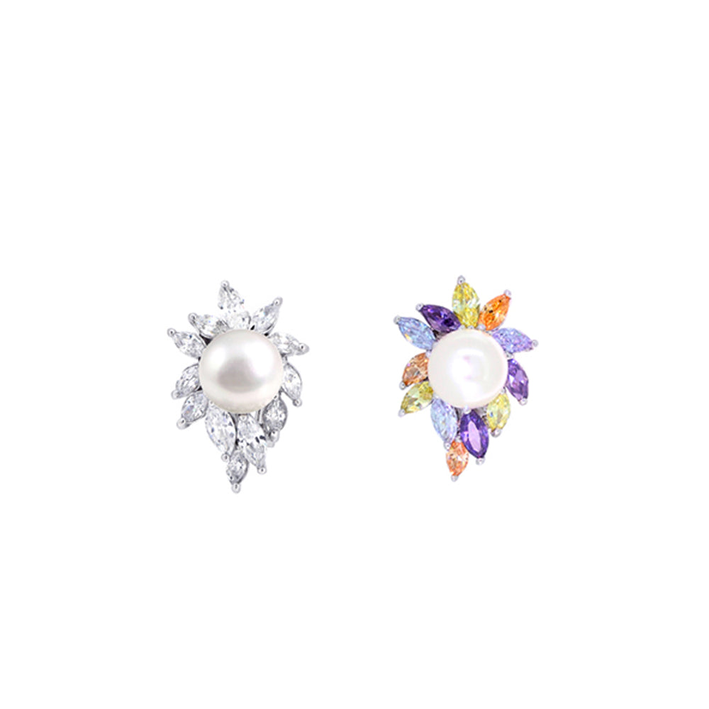 BME80630 - Leaf White Shell Pearl Stud Earrings - Stud Earrings
