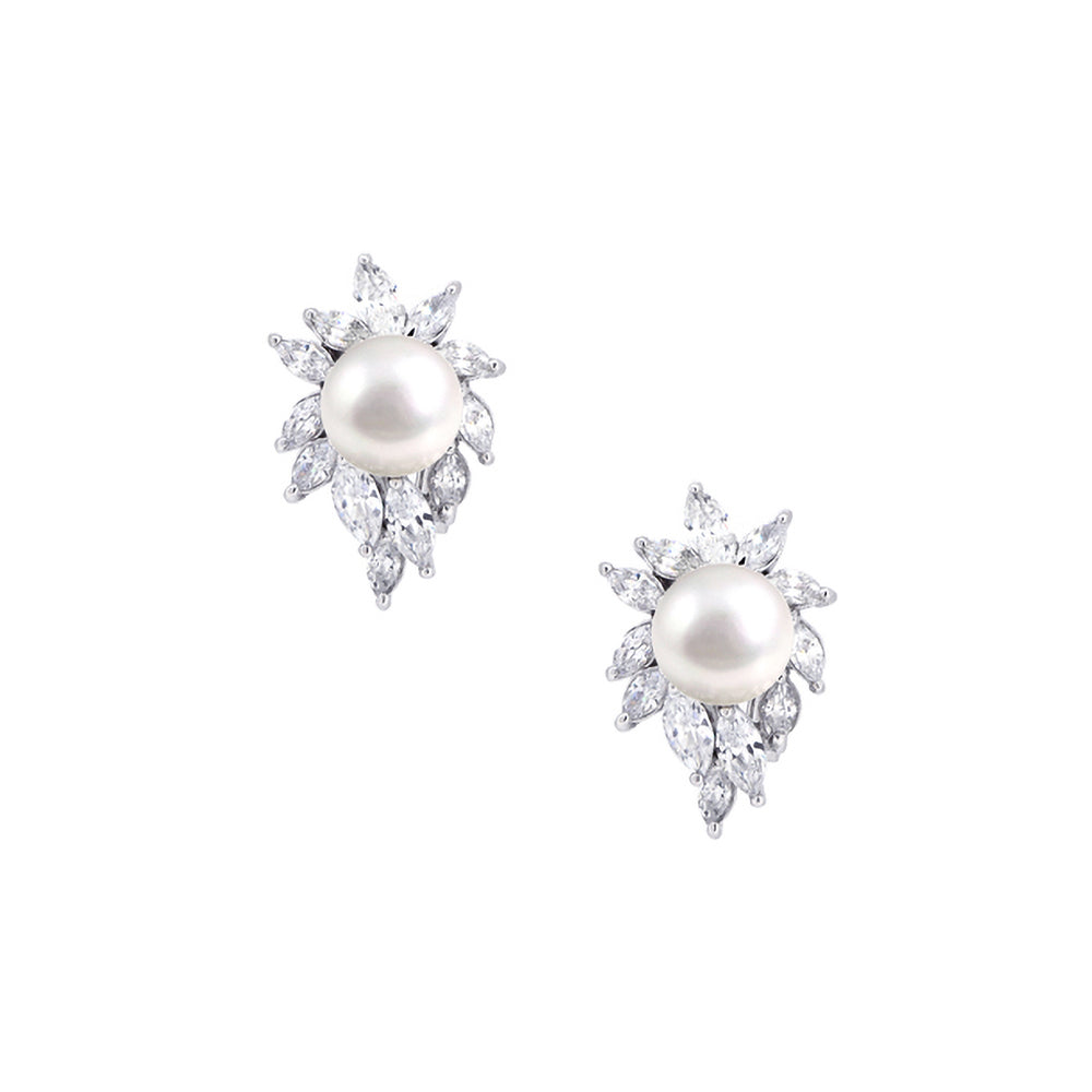 BME80630 - Leaf White Shell Pearl Stud Earrings - Stud Earrings