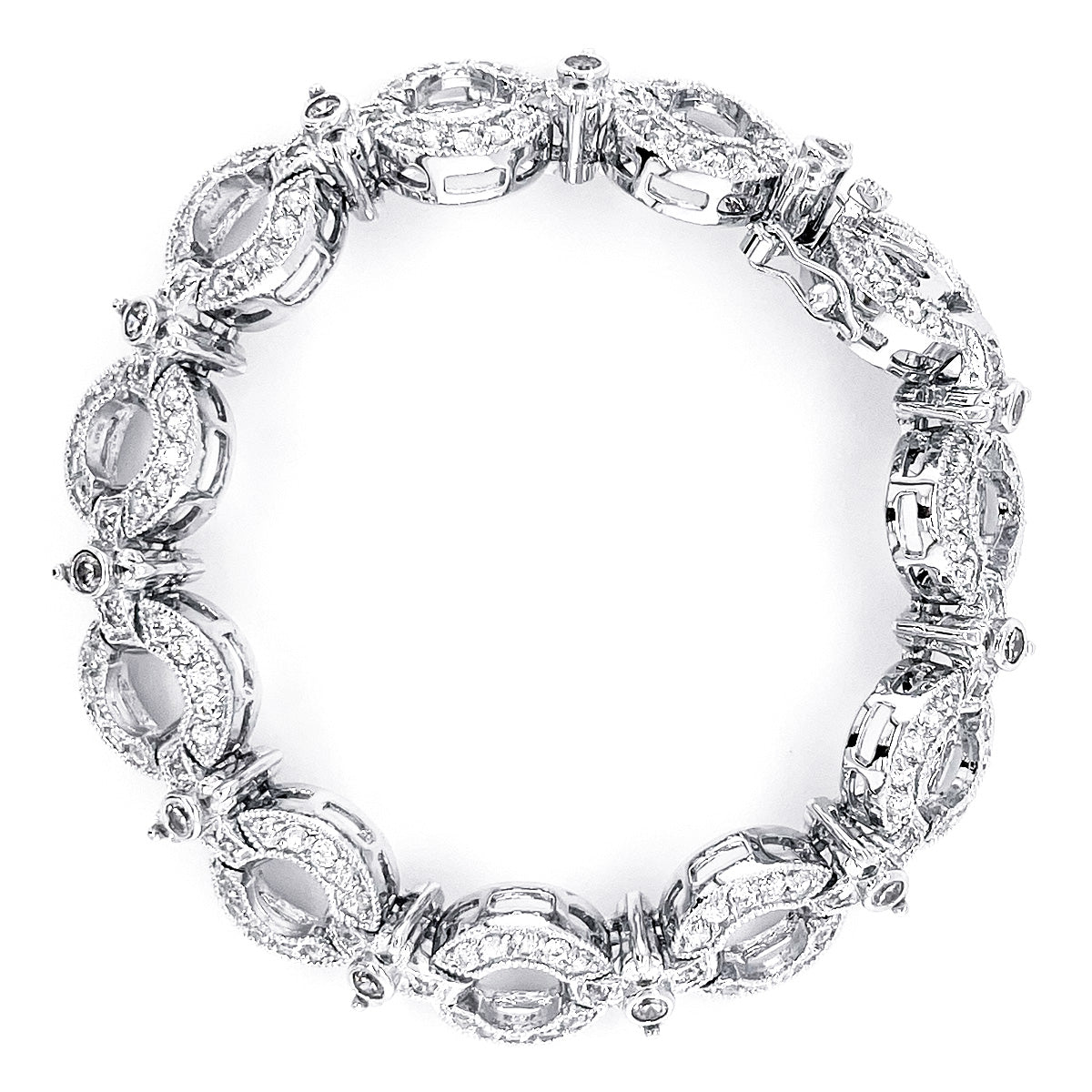 BMB200185 Interlocking Style - Bracelet