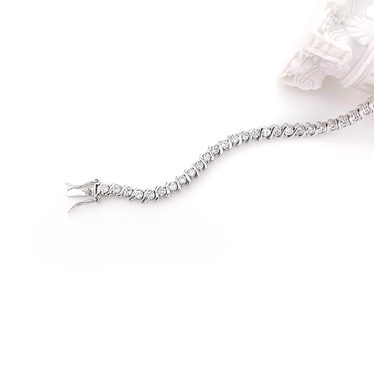 BMB60088 - Round Cz In Series Bracelet - Bracelet