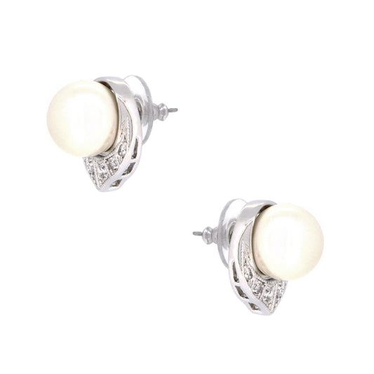 BME332 - Classic Vintage White Pearl - Stud Earrings